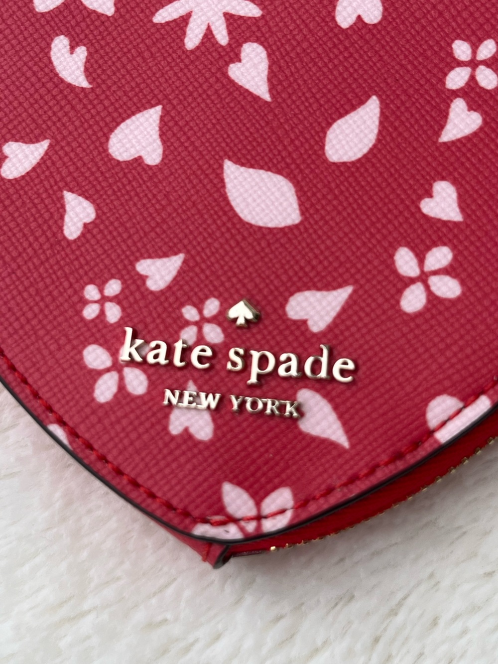 NWOT Kate Spade red and light pink heart coin pouch key fob/coin purse - Picture 5 of 10